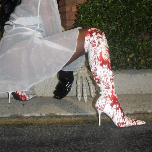 SCREAM QUEEN THIGH HIGH BOOTS - Picture 9 of 9